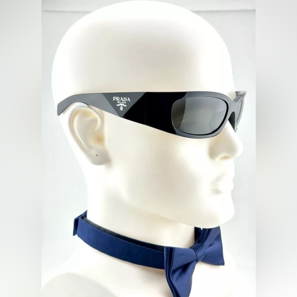 Prada Symbole Sunglasses SPRA14 Polished Black Frame and Gray Lenses UNISEX! New - Picture 2 of 16